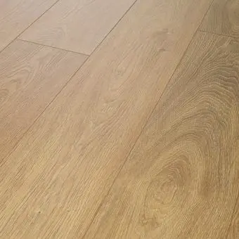 piso de parquet instalado por uruguayos carpinteros en Canelones